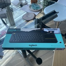 Logitech K400 Plus Unifying Bluetooth Keyboard with Touchpad w/ USB receiver VR