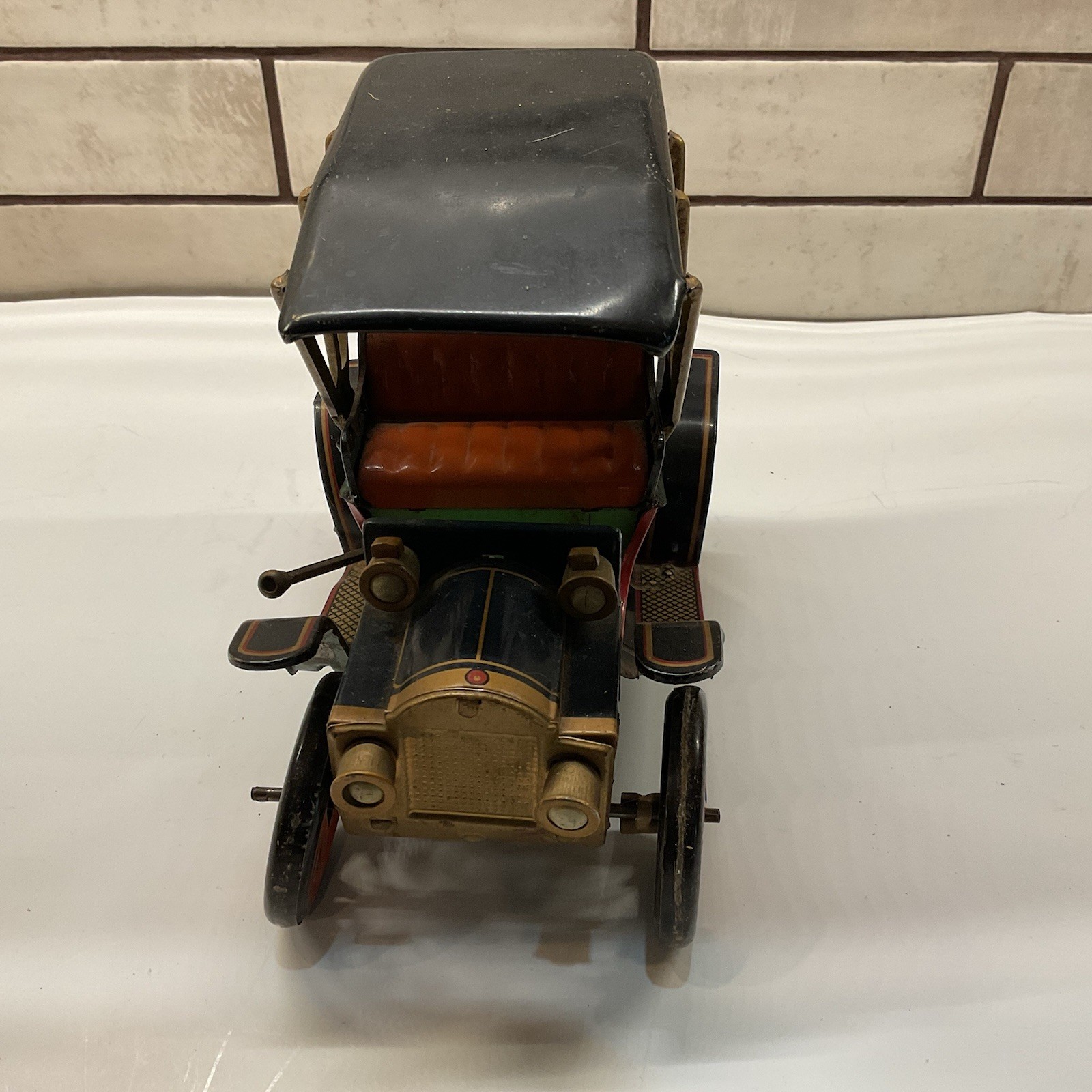 Vintage Lever Action Tin Model T Buggy, Modern Toys Japan Works!