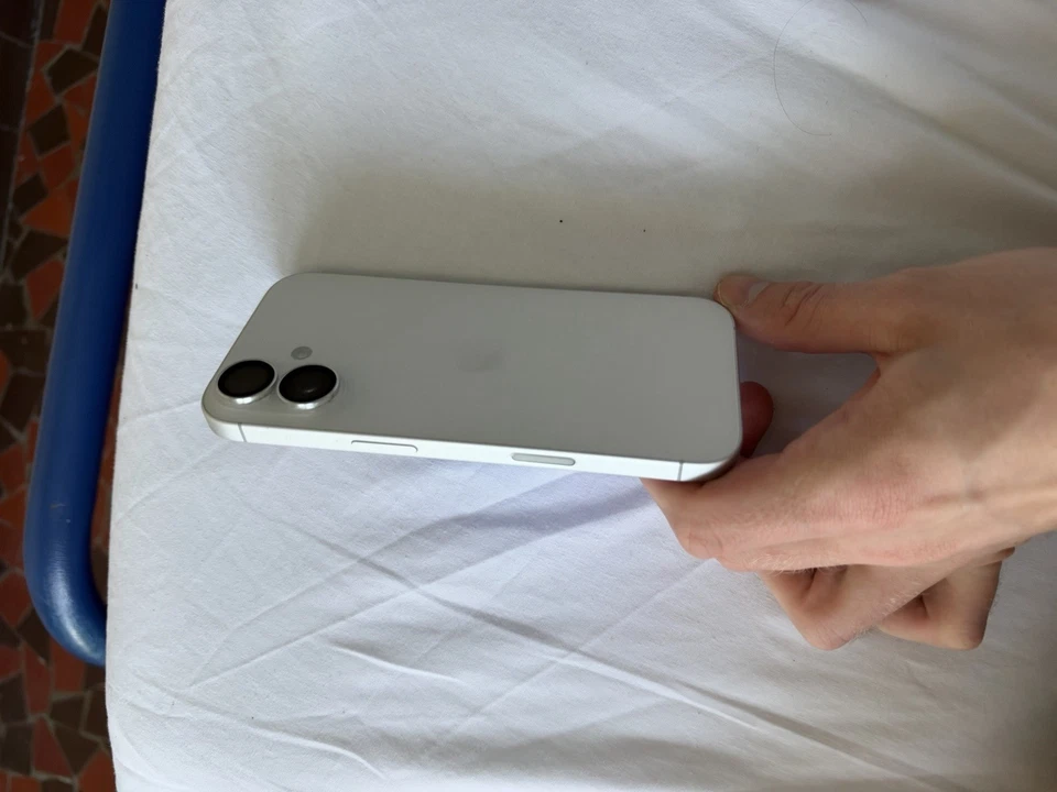 Apple iPhone 17 · 256GB, photo 4 sur 4