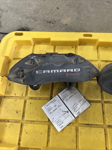 2016-2024 Chevrolet Camaro SS Brembo Brake Caliper Set OEM JD59 - Picture 2 of 5
