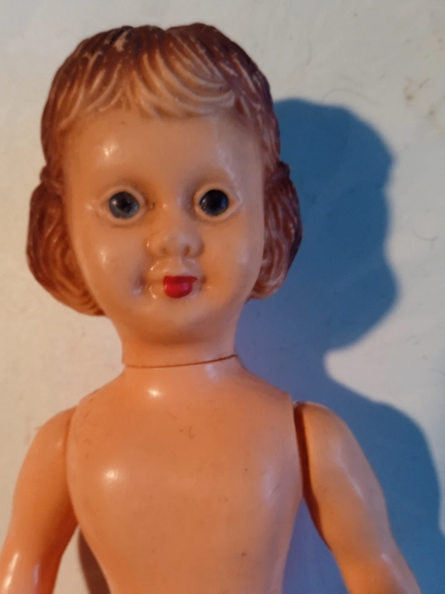 Poupée Anglaise Années 50 - Sarold - Poupée De Mode Vintage En Plastique