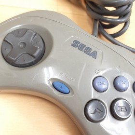 Japanese Sega Saturn Console bundle with 2 Virtua Gun Controllers & 5 games