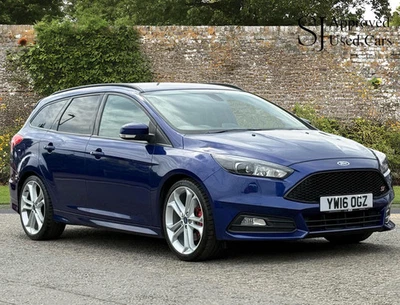 2016 Ford Focus 2.0T EcoBoost ST-3 Euro 6 (s/s) 5dr ESTATE Petrol Manual - Image 1 of 4