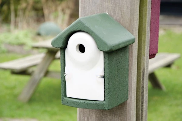 Nistkasten Holzbeton grün/weiß LxBxH 16,5x18,5x25 cm Nistkasten