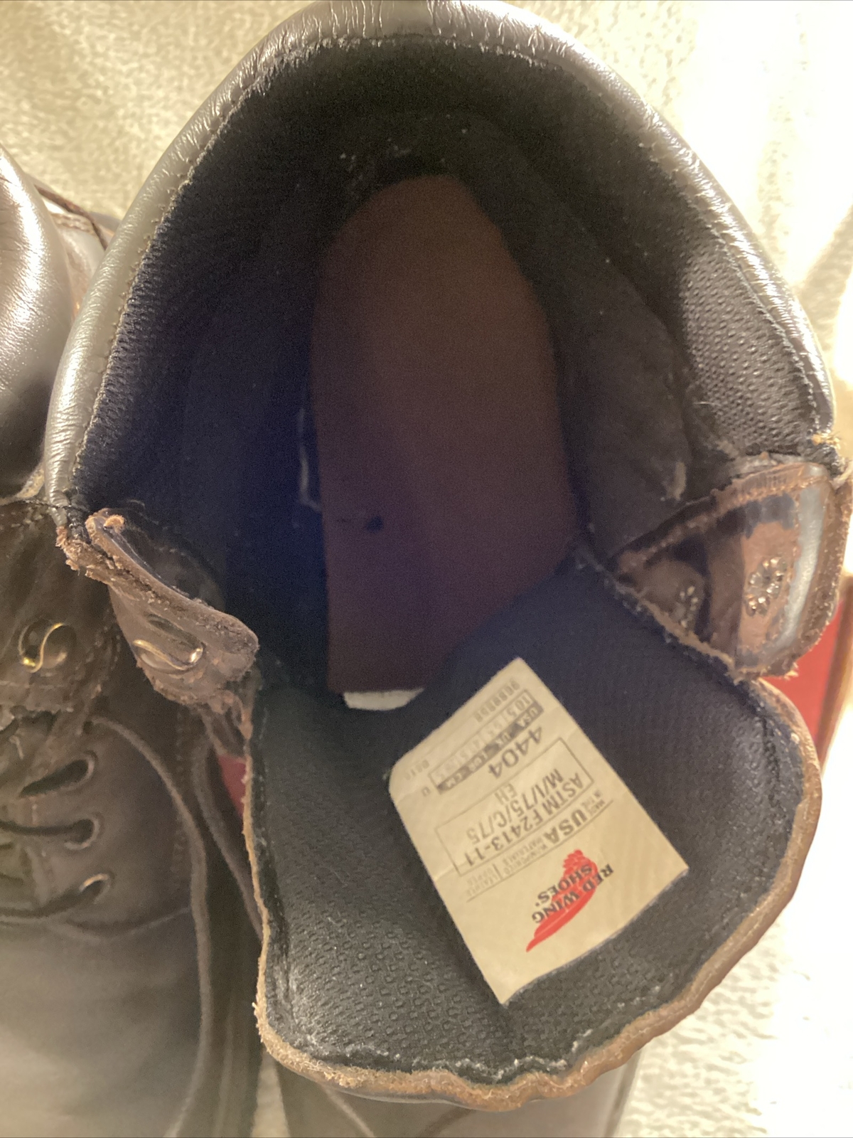 RED WING 4404 6IN.INSULATED WATERPROOF SAFETY TOE Men’s Size 10.5 D