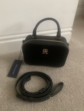 Tommy Hilfiger New Black Handle Camera Bag 