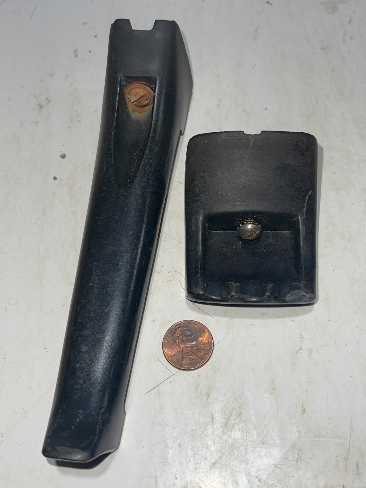 - Body Handle + Small Side Handle W/ Hardware!