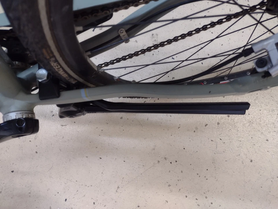 Pletscher Heavy Duty doble pata de apoyo NEGRO o PLATEADO 320mm / Opción de tapa de extremo Foto 4 de 4