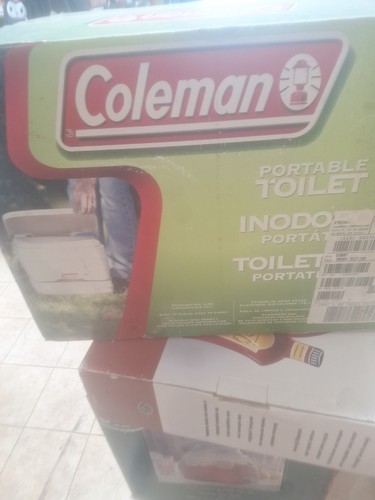Équipement de camping portable à chasse d'eau Coleman 3,2 gallons 827-802T - Photo 7/16
