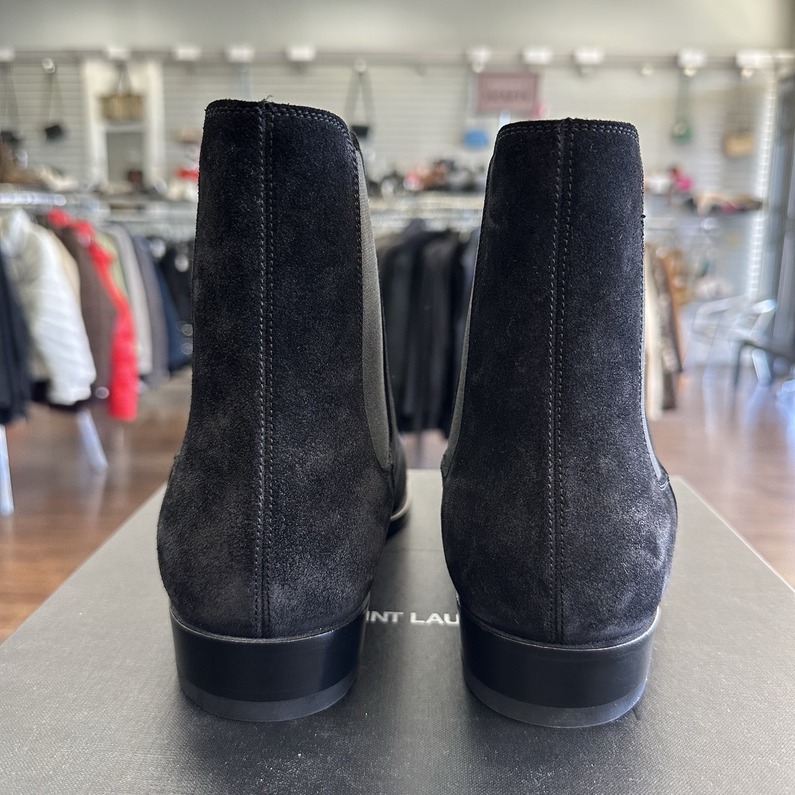 Stivali Chelsea Saint Laurent Paris 443208 scamosciati neri nuovi con etichette 41