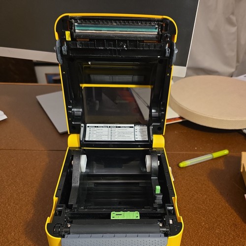 Toshiba B-FV4D-GS14-QM-R USB / Network Thermal Label Printer ONLY 0.78km - Photo 3/6