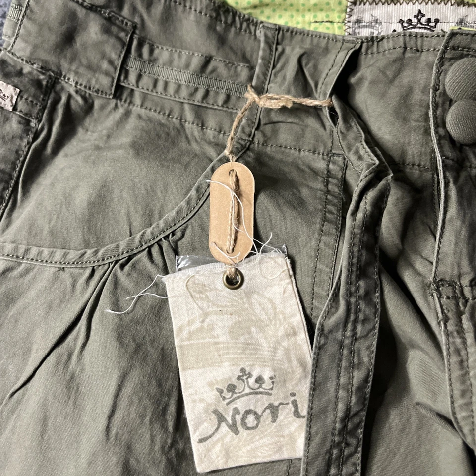 Pantalones para mujer Nori talla 3 cargo nuevos Deadstock Y2K vintage oliva acampanados rectos Foto 2 de 4
