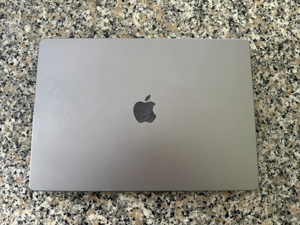 Apple MacBook Pro 16" M2 Max · 96GB · 2TB, photo 2 of 3