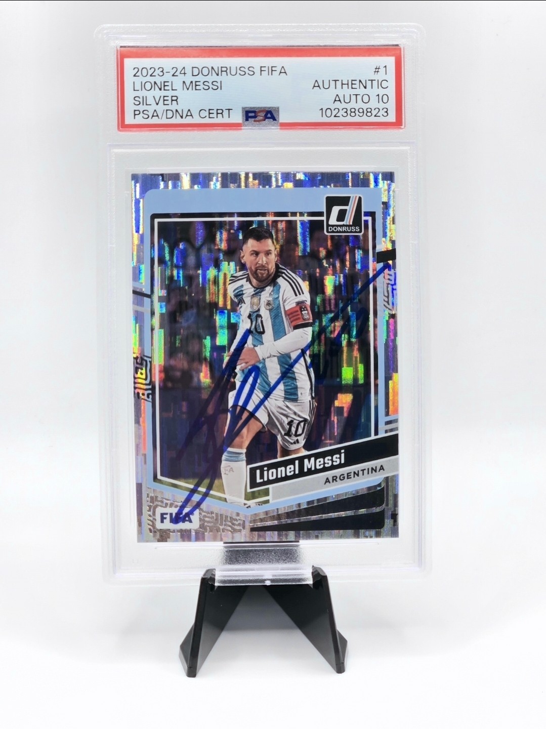 Lionel Messi Auto Graded Card & Auto Witnessed Argentina 2022-23 Home Jersey COA view 2