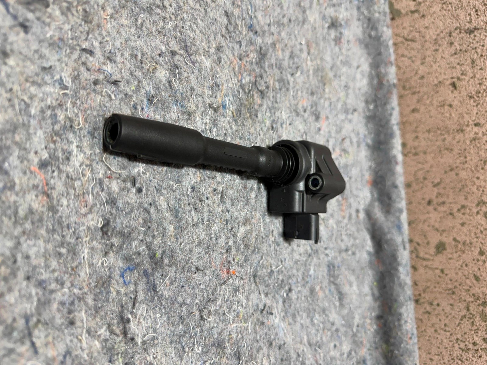 GENUINE OEM FERRARI IGNITION COIL 288233