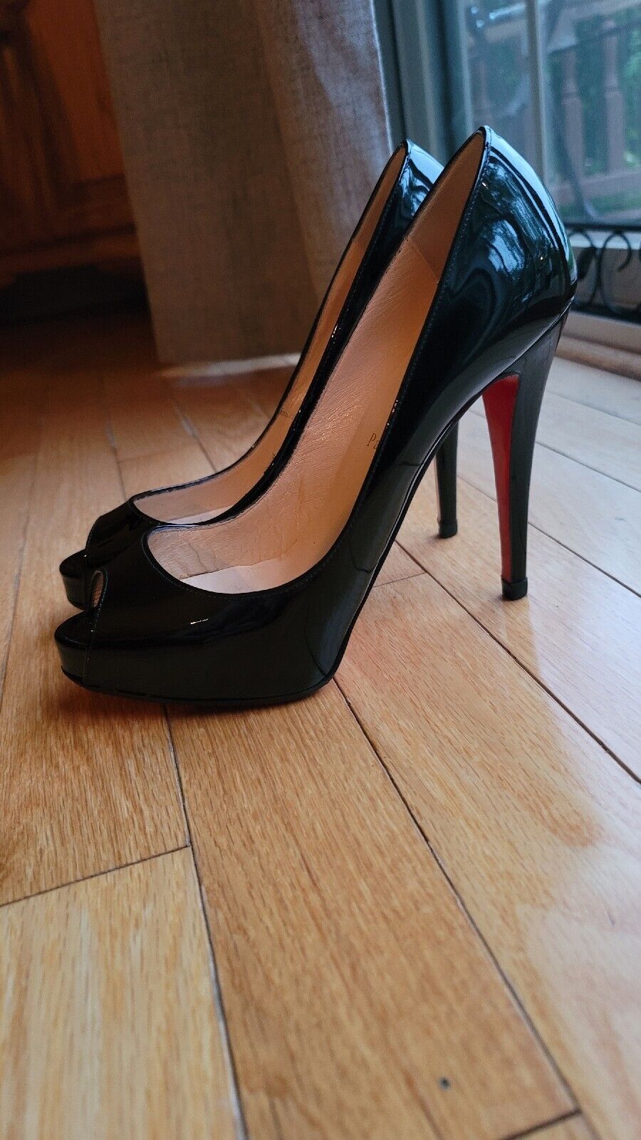 Louboutin Prive Peep Toe Leather Platform Pumps 39.5 - Valtorc International