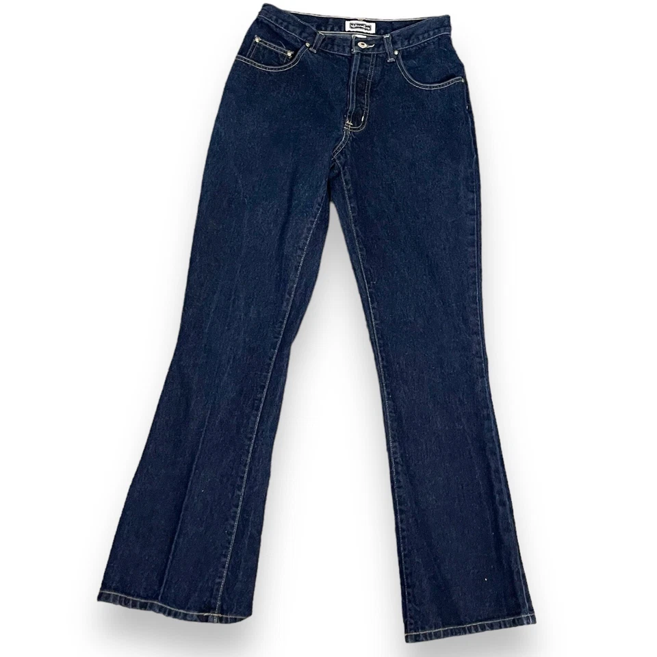 Pantalones de mezclilla Xhilaration Bootcut pierna acampanada mujer 5 junior azul lavado oscuro botón mosca de colección Foto 2 de 4