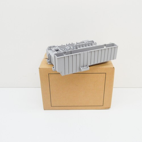 NEW BMW 3 E90 FRONT POWER DISTRIBUTION BOX 61146978271 6978271 0606