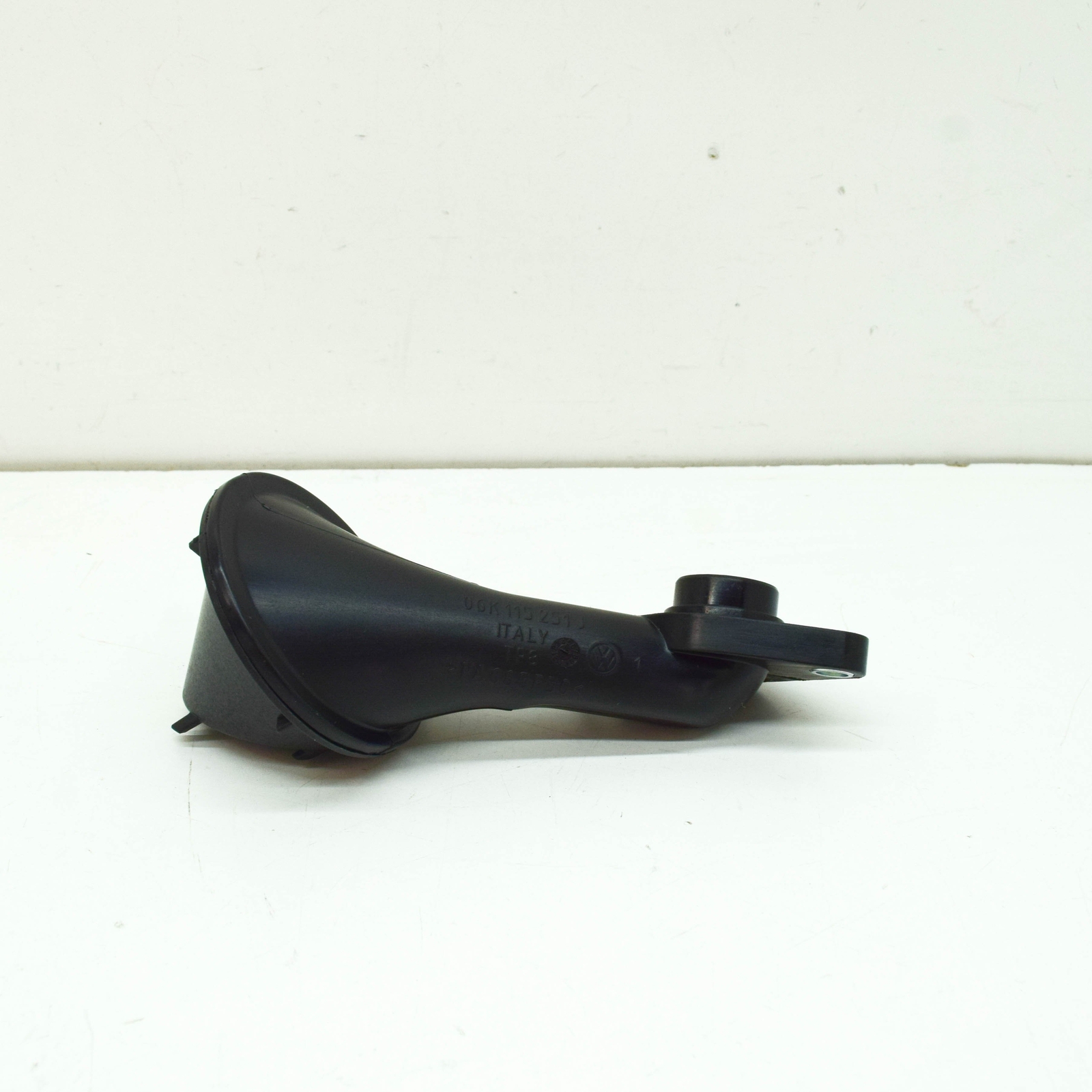 AUDI A3 8V 2.0 TDI Oil Pick Up Tube 06K115251J OEM | eBay