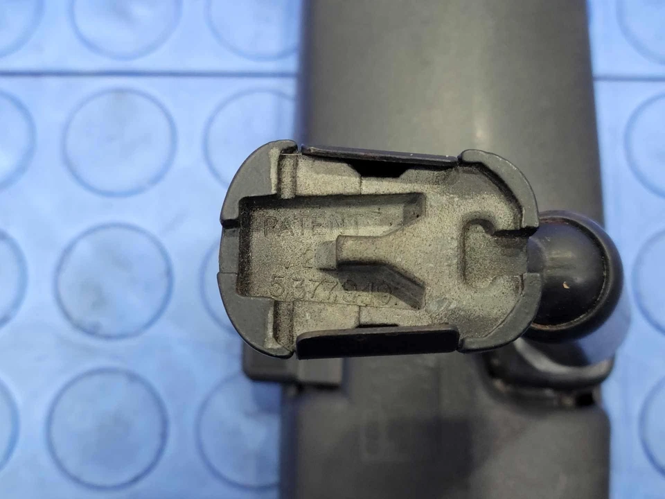 Espejo retrovisor 94-09 Mazda B2300 B3000 B4000 atenuación manual OEM ZZM069170A Foto 4 de 4