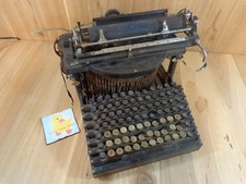 SMITH PREMIER NO 4 TYPEWRITER Vintage Black Old Fashioned PARTS REPAIR DISPLAY  thumbnail