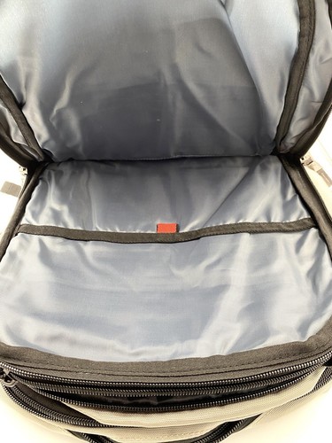 Swiss Gear Business Bag The Edge Zaino Scuola Porta Laptop Grigio Argento - Foto 8 di 9