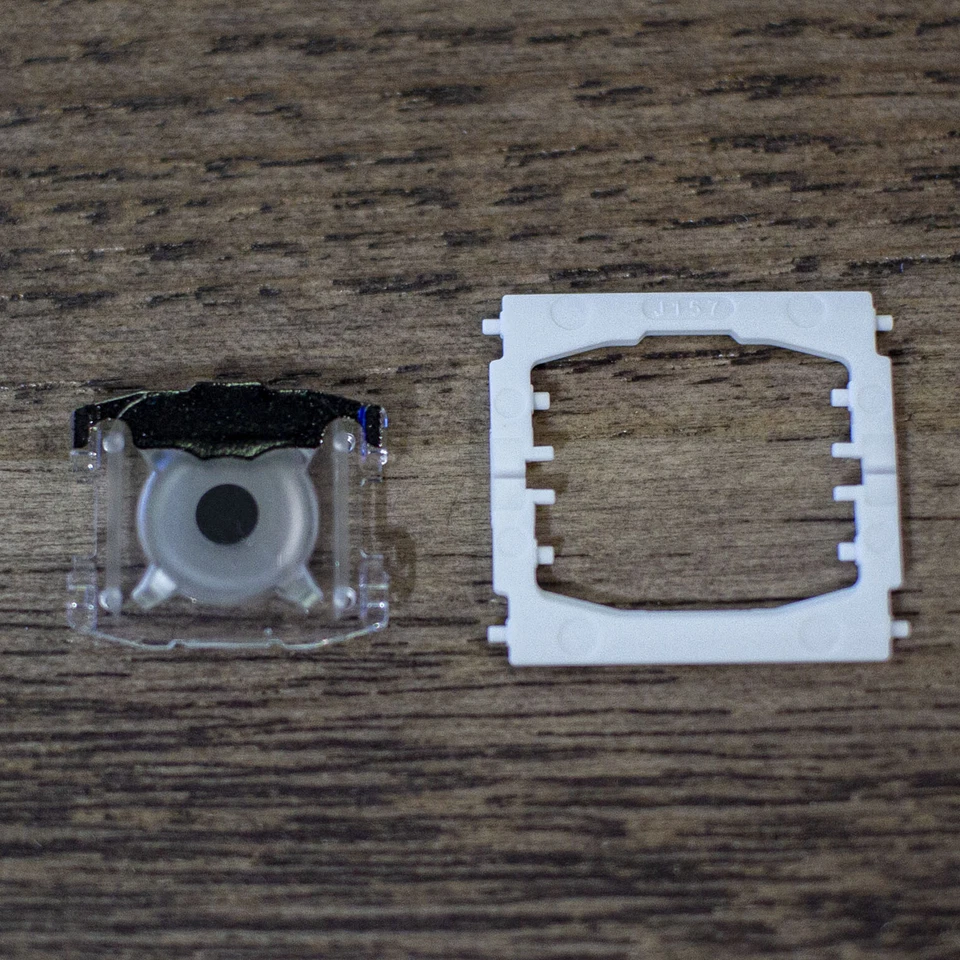 MacBook Pro Actuator + Butterfly Clip for A1706 A1707 A1708 A1989 A1990 A2159 - Image 3 of 4