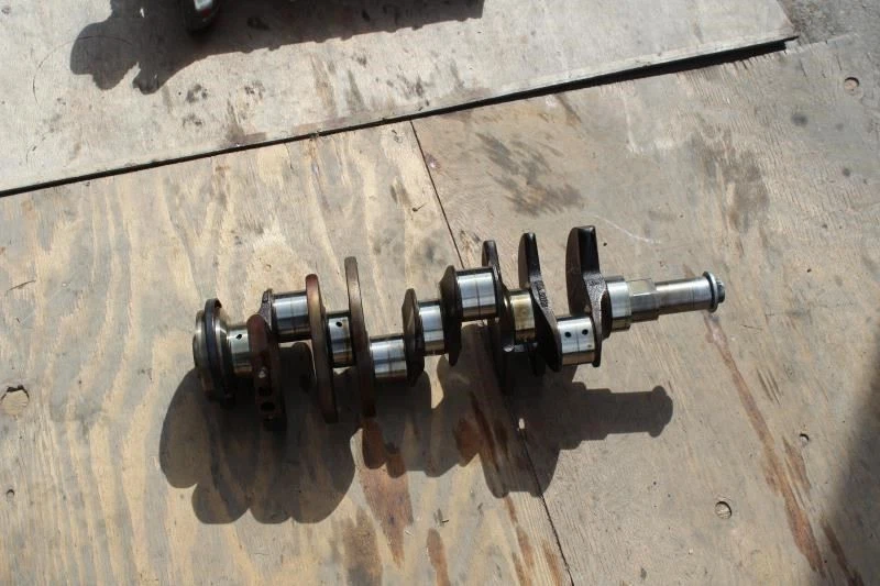 1999 2000 2001 JAGUAR XK8 MOTOR ENGINE CRANKSHAFT 70K MILES - Image 2 of 4