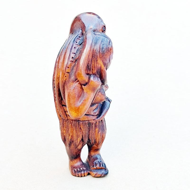 Y8967 - 2" Hand Carved Boxwood Netsuke Figurine - Girl and Octopus