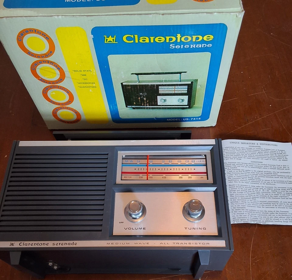 Radio Clarentone Serenade Solid State Radio Model US-7414 - sieht unbenutzt aus (