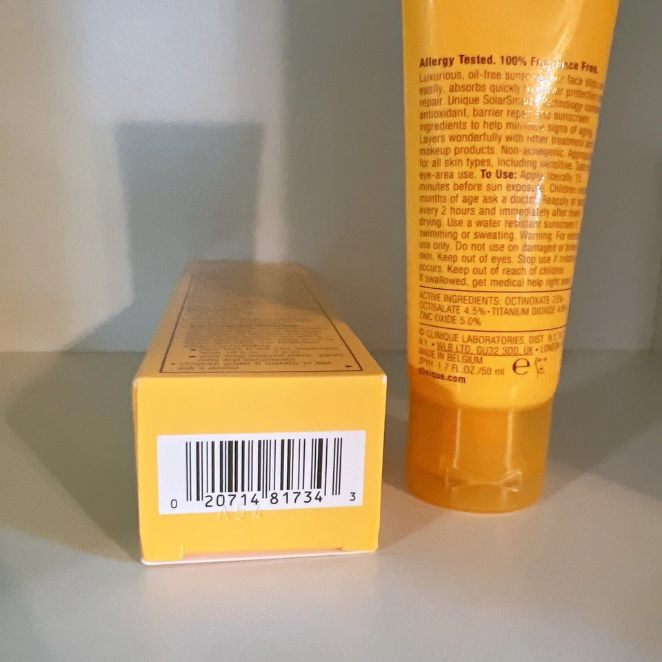 Crema facial antiarrugas Clinique SPF 30 1,7 oz/50 ml nueva en caja Foto 3 de 3