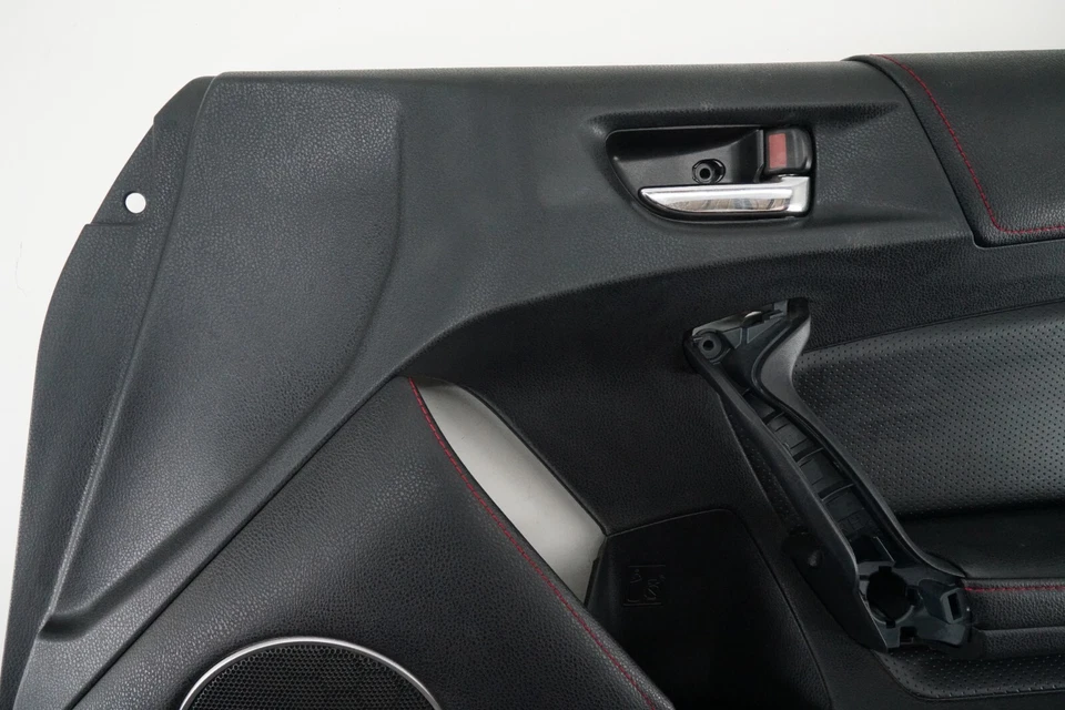 Cubierta de moldura de panel de puerta de pasajero delantero derecho Scion FR-S 2013-2016 puntada roja Foto 2 de 4