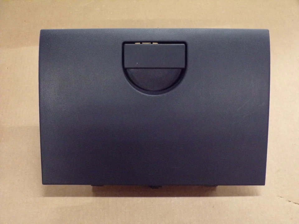 Porta-luvas Jeep Patriot 2013 2,4L 2011-2017 - Imagem 2 de 4