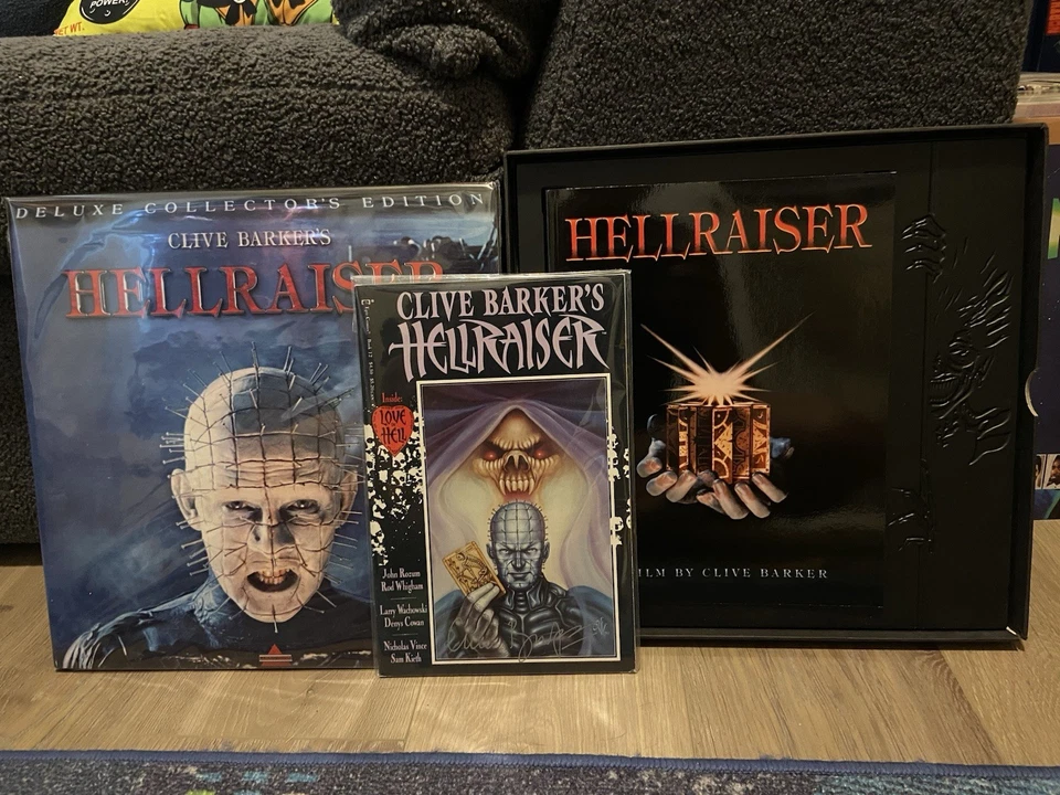 Hellraiser Box Set LASERDISC 446/2500 Plus Hellraiser Comic Signed - Image 4 of 4