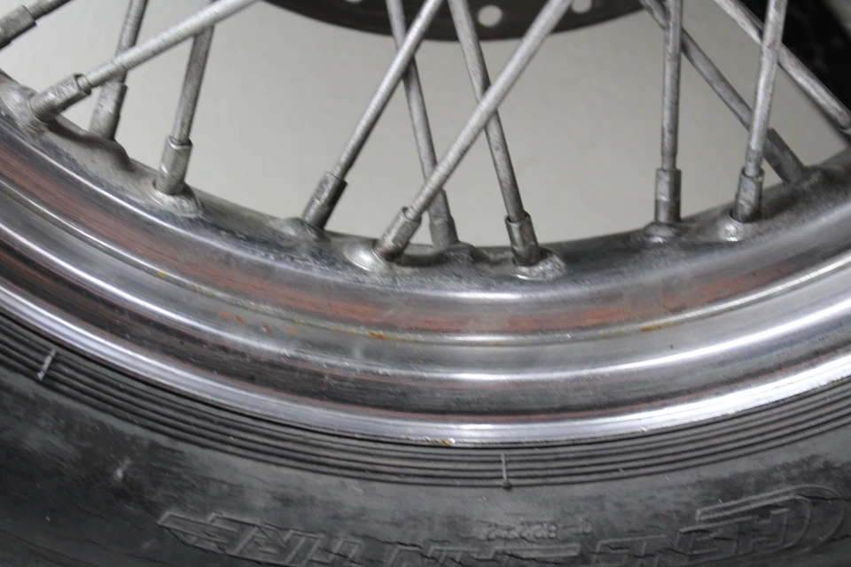 Llanta delantera clásica Yamaha V Star 650 XVS650A 1998-2010 Foto 3 de 4