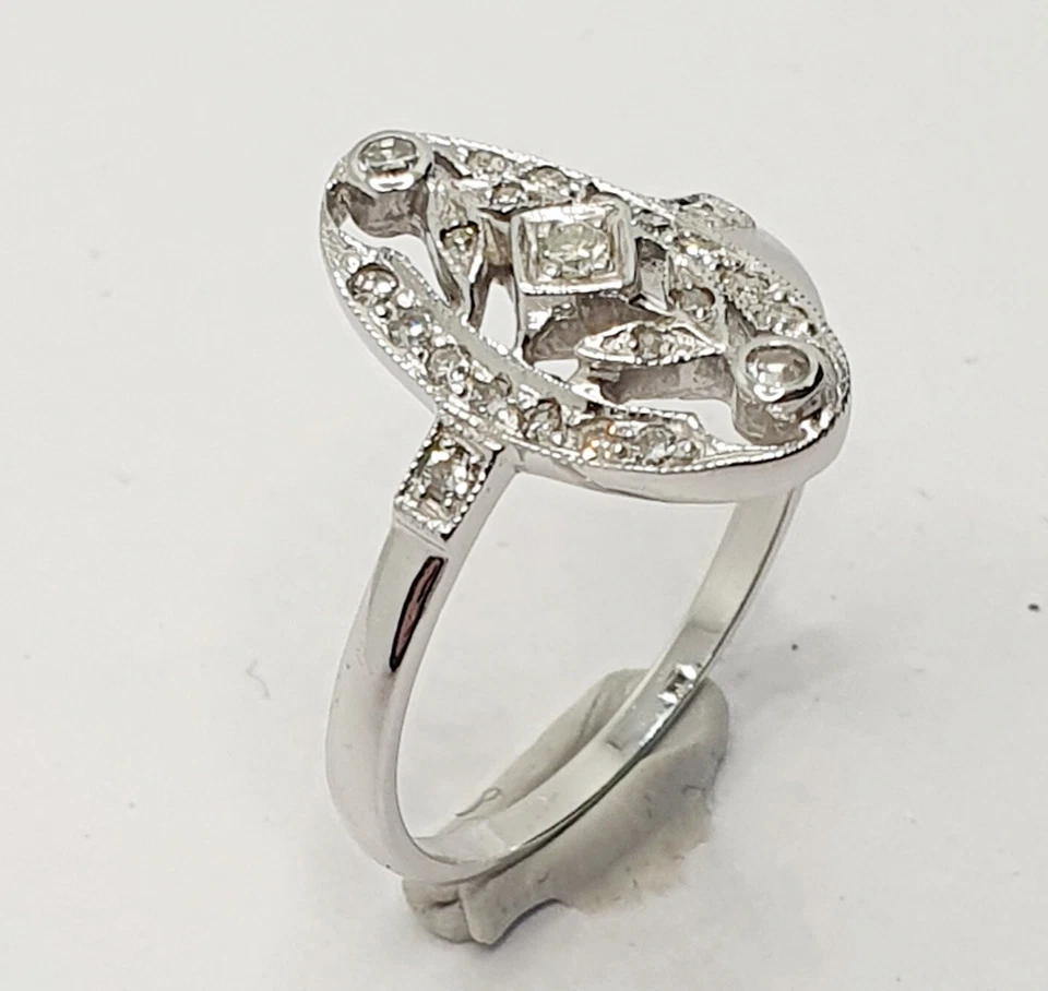 9ct Gold Diamond Antique Style Oval Shape 0.20ct White Gold 375 Size L, M, N, O - Image 2 of 4