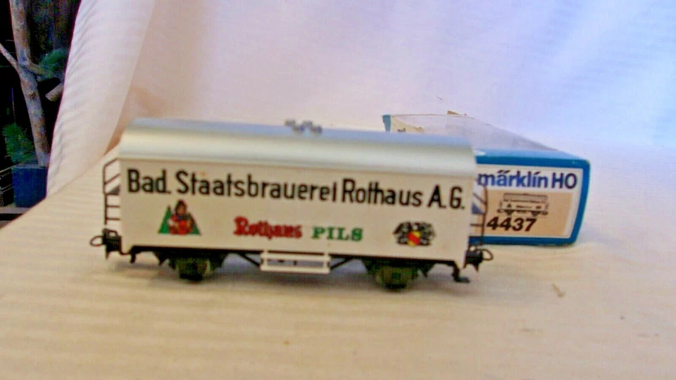 HO Scale Marklin Beer Reefer Car, Bad Staatsbrauerel Rothaus A.G., White #4437 - Image 4 of 4