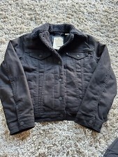 Levi  s Women  s Sherpa Trucker Jacket in Black size XS New