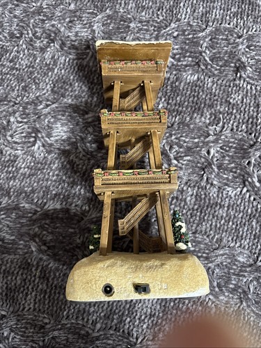 Lookout Tower Holiday Towers Train Accessory Collection - Picture 3 of 8