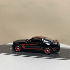 Auto World 2012-13 Ford Mustang Boss 302 S197 5.0 V8 Coupe Black Red Stripe 164 Auto World 2012-13 Ford Mustang Boss 302 S197 5.0 V8 Coupe Black Red Stripe 164