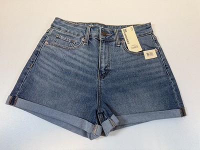 Women's No Boundaries, High-Rise Denim Shorts, Blue (Medium Wash), Size 6, NWT