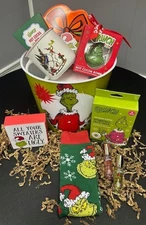 Large Grinch Spa Bucket