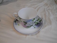 Stechcol Gracie Becher Lavendel Weiß Blumen Küste Import Kaffee Bone China
