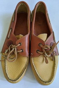 dooney and bourke boat shoes