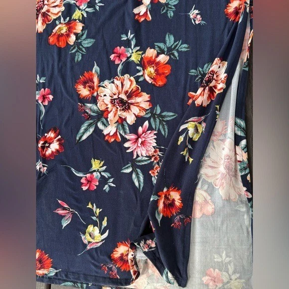 Mother Bee Maternity Navy blue off shoulder Floral Split- hem Maxi dress Size L - Image 3 of 4