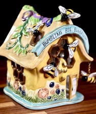 Blue Sky Clayworks Bumbling Bee Bungalow Tea Light Candle House #20499 NEW