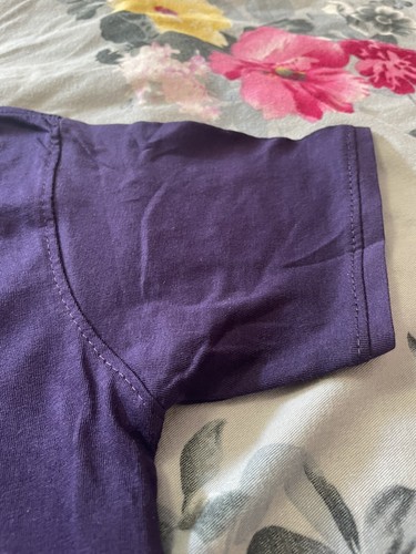 Girls Green2 Teddy Bear Baer Hadnosme Graphic Purple T-shirt. Size Large 10-12 - Picture 11 of 13