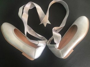 russell and bromley faulty shoes