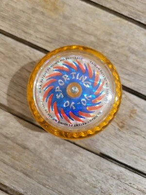YOYO SPORTING PLASTIQUE JAUNE TRANSPARENT - Photo 1/4