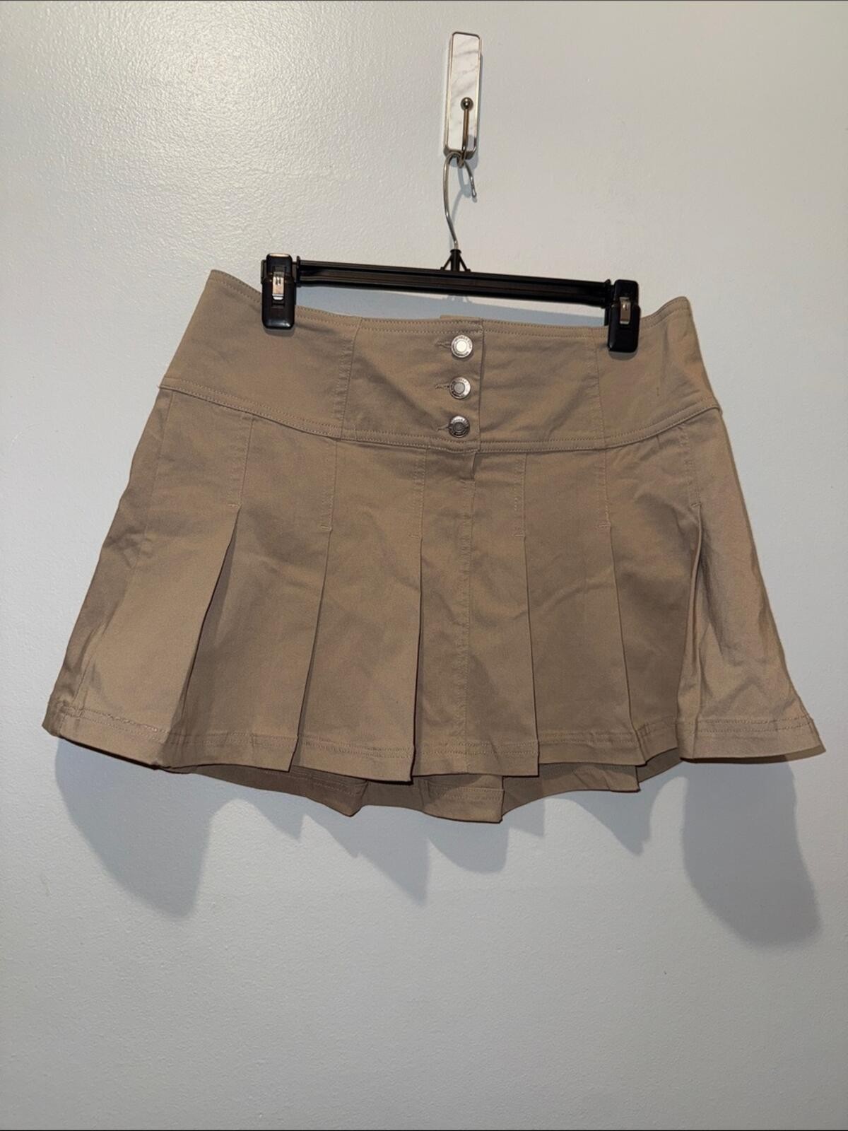Vanilla Star Large Juniors Tan Pleated Mini Skirt